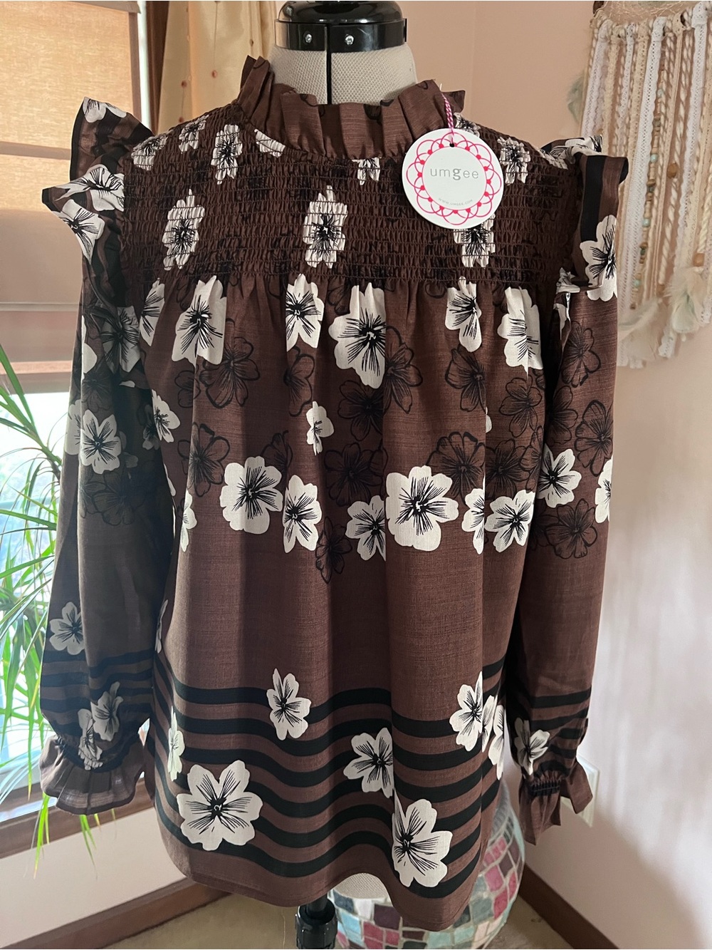 NWT Umgee Brown Floral Cold-Shoulder Smocked Women's Top